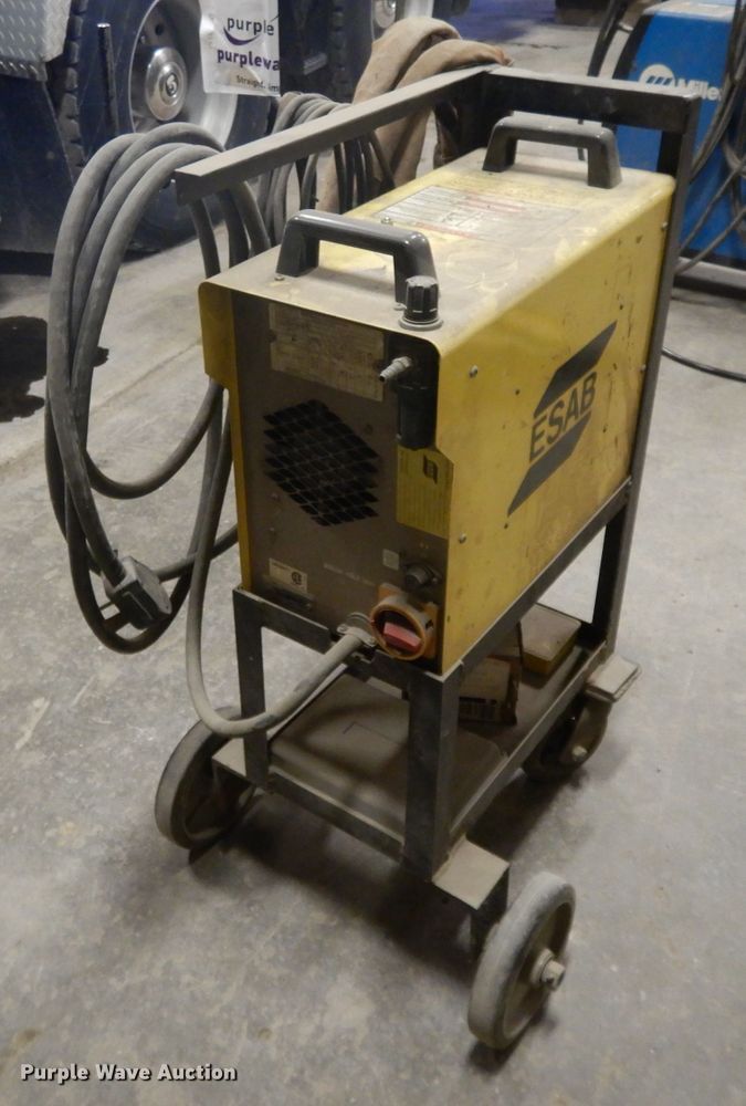 image for item DI8204 Esab PCM-1125 plasma cutter