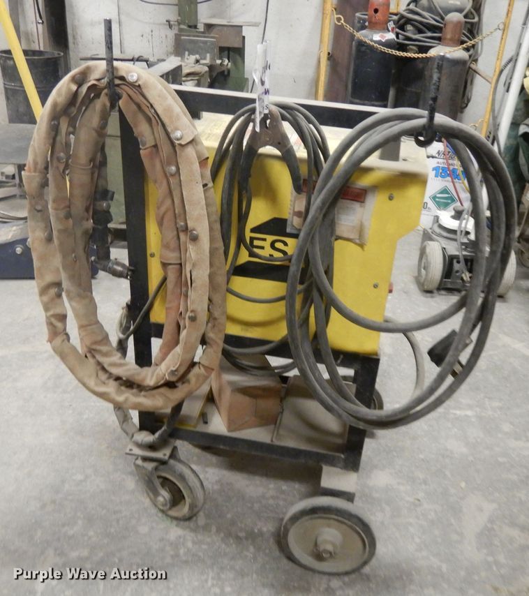 image for item DI8204 Esab PCM-1125 plasma cutter