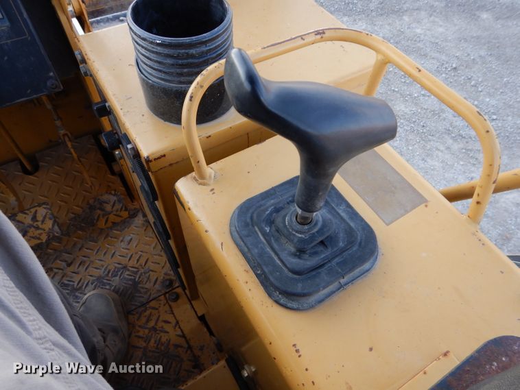 image for item DI8382 1996 Caterpillar D5C XL  Series III dozer