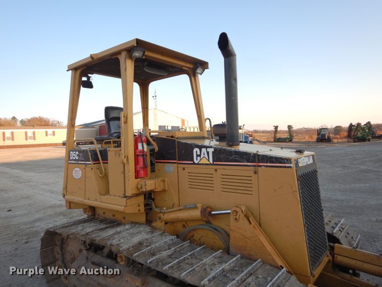 image for item DI8382 1996 Caterpillar D5C XL  Series III dozer
