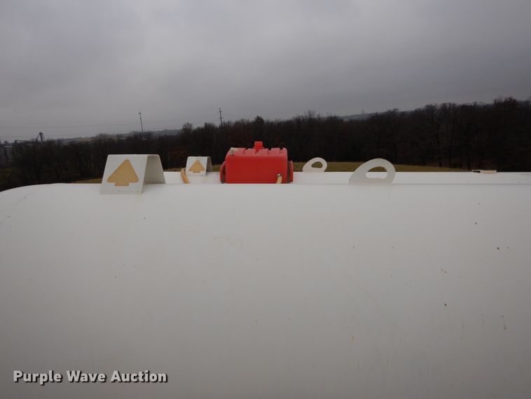 image for item DI8424 Circle K Deuce anhydrous ammonia nurse tank