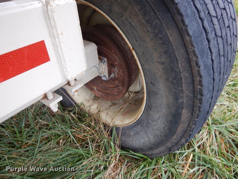 image for item DI8424 Circle K Deuce anhydrous ammonia nurse tank