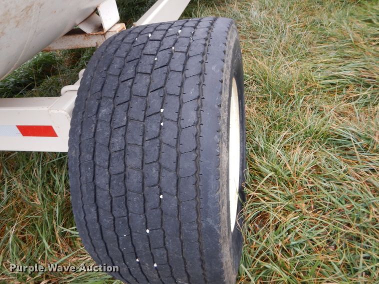 image for item DI8424 Circle K Deuce anhydrous ammonia nurse tank