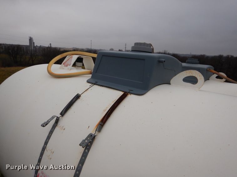 image for item DI8426 Circle K Deuce anhydrous ammonia nurse tank