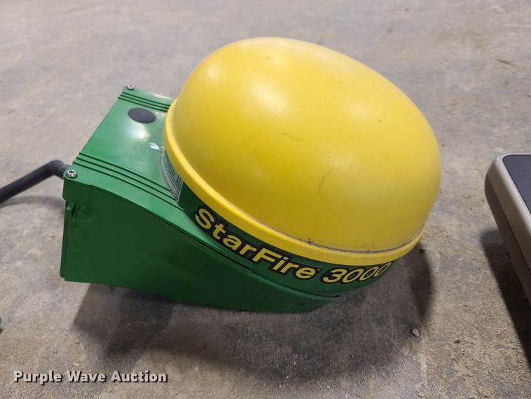 image for item FB9349 John Deere StarFire 3000 reciever