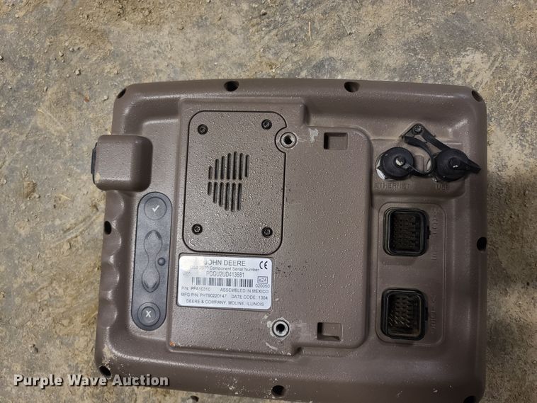 image for item FB9349 John Deere StarFire 3000 reciever