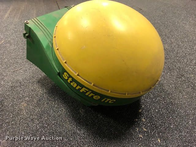 image for item FB9350 John Deere StarFire iTC receiver
