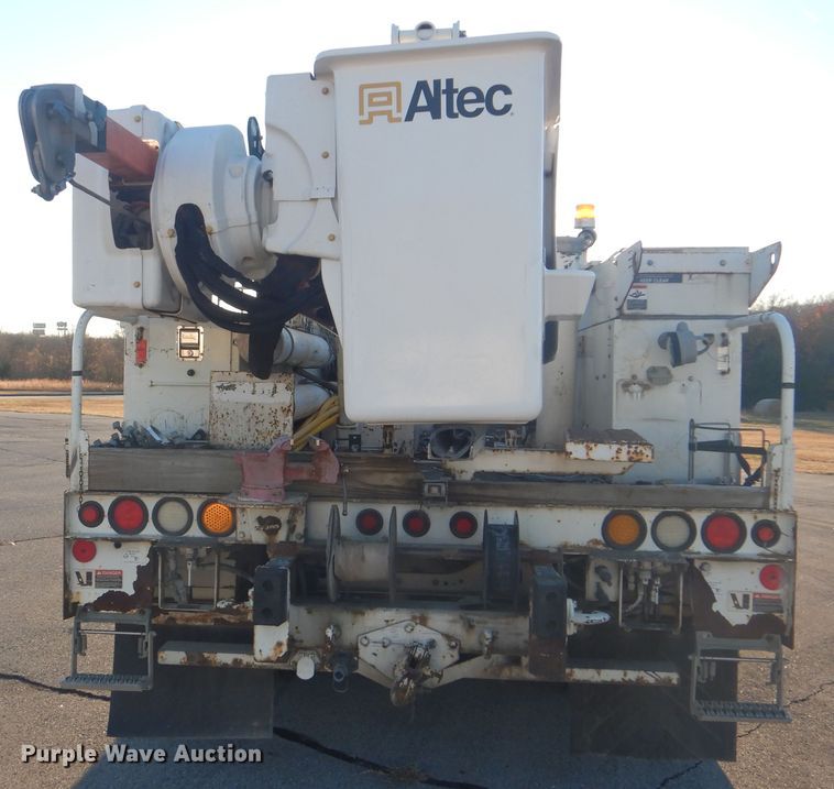image for item AE9508 2007 International 4300  bucket truck