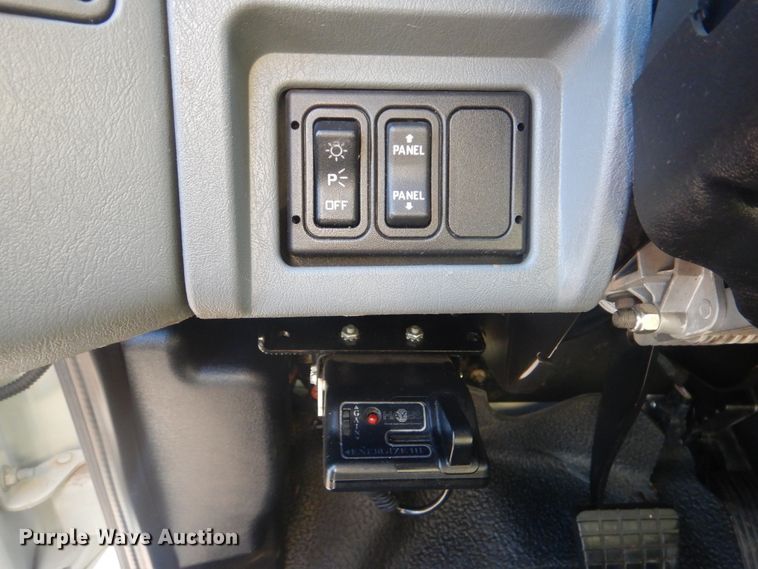 image for item AE9508 2007 International 4300  bucket truck