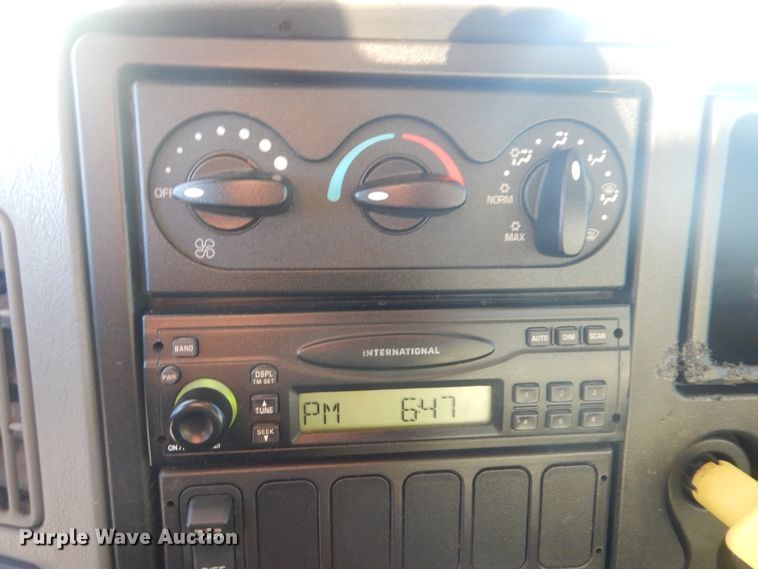 image for item AE9508 2007 International 4300  bucket truck