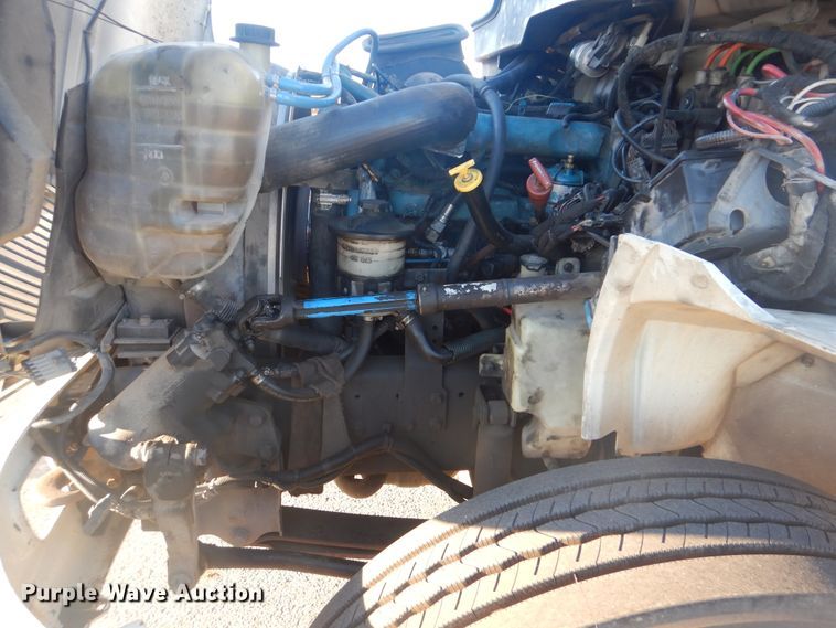 image for item AE9508 2007 International 4300  bucket truck