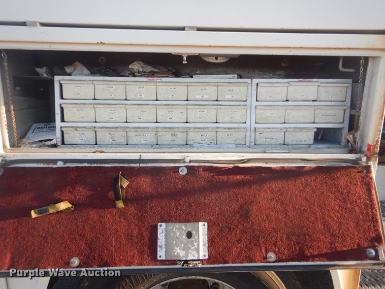 image for item AE9508 2007 International 4300  bucket truck