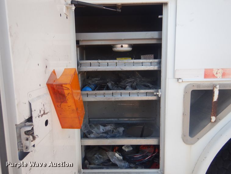 image for item AE9508 2007 International 4300  bucket truck