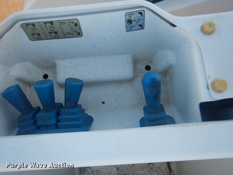 image for item AE9508 2007 International 4300  bucket truck