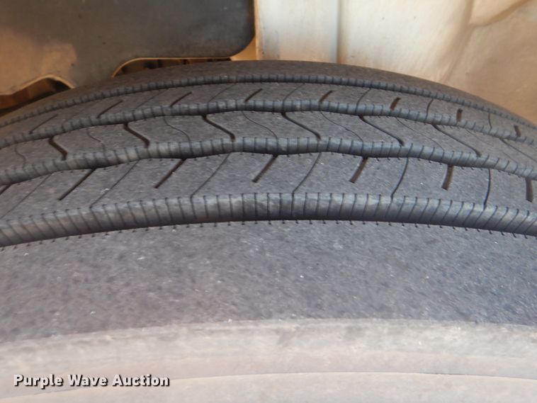 image for item AE9508 2007 International 4300  bucket truck