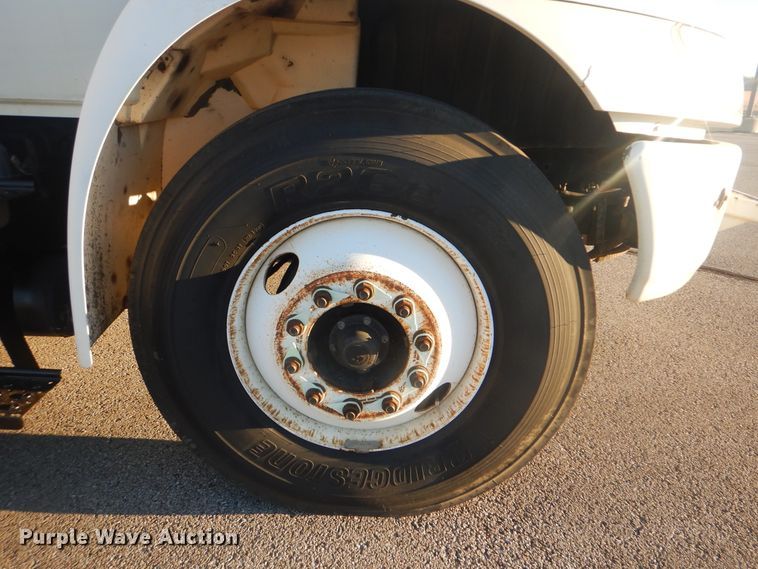 image for item AE9508 2007 International 4300  bucket truck