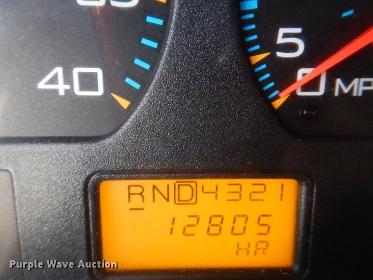 image for item AE9509 2006 International 4400  bucket truck