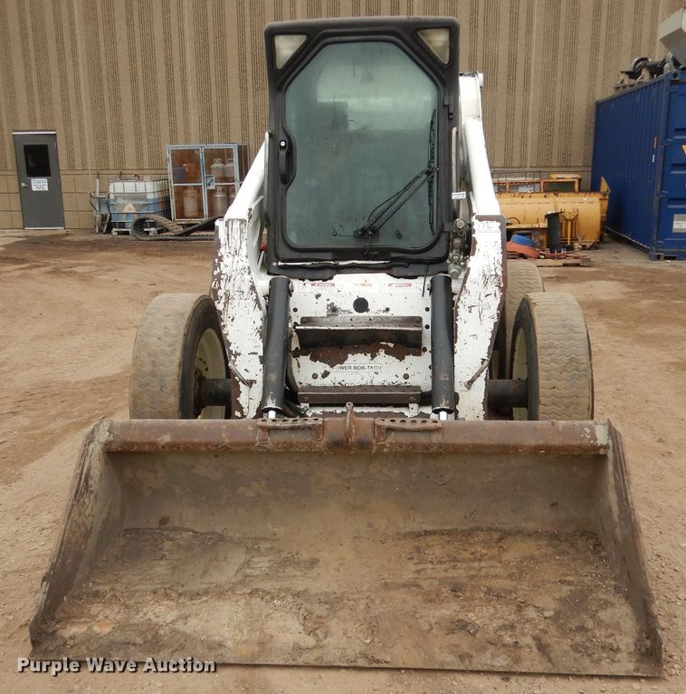 image for item AF9907 2007 Bobcat S300  skid steer loader
