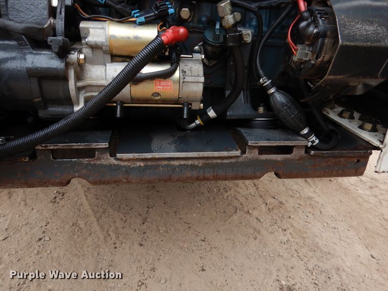 image for item AF9907 2007 Bobcat S300  skid steer loader