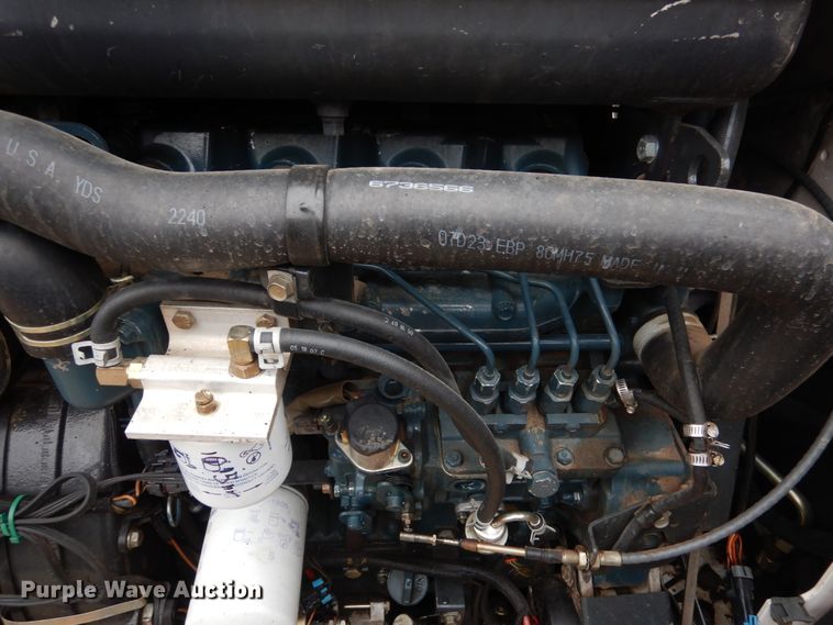 image for item AF9907 2007 Bobcat S300  skid steer loader