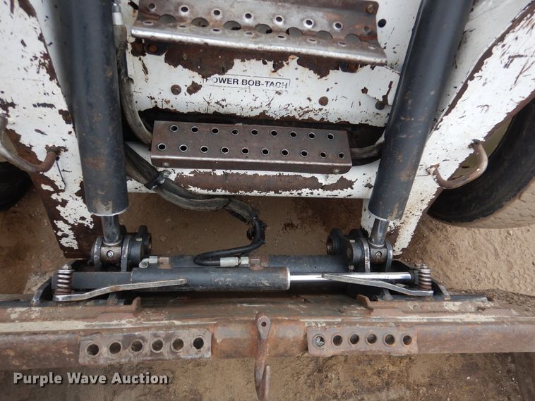 image for item AF9907 2007 Bobcat S300  skid steer loader