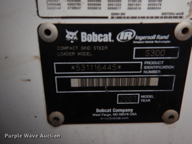 image for item AF9907 2007 Bobcat S300  skid steer loader