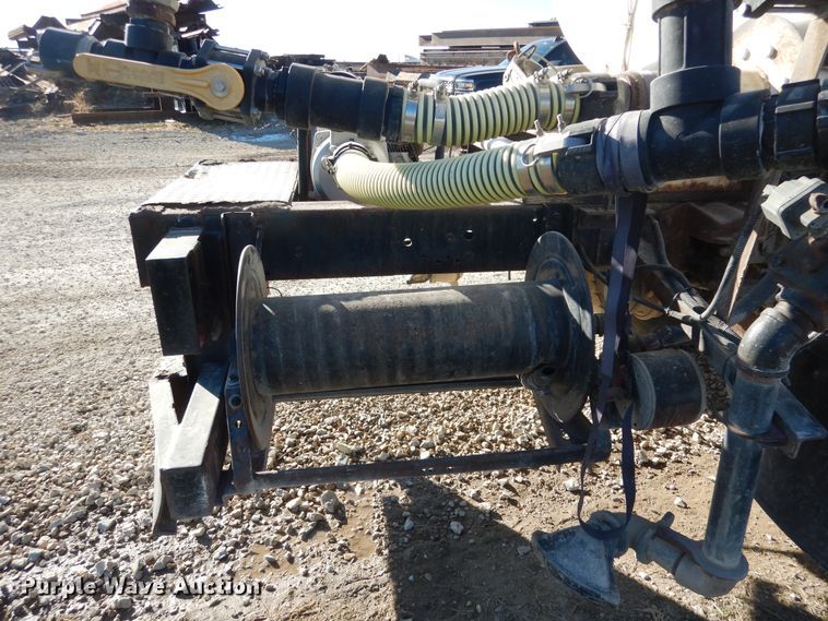 image for item AF9910 1987 Ford 8000  water truck