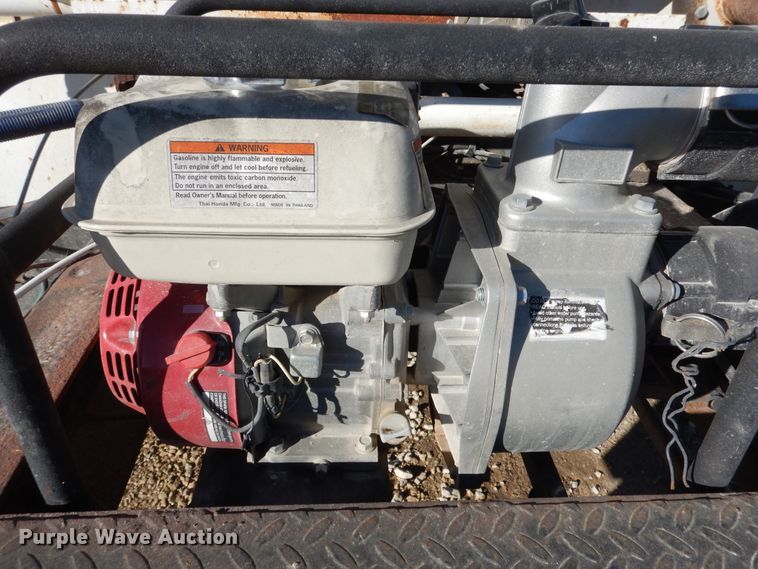 image for item AF9910 1987 Ford 8000  water truck