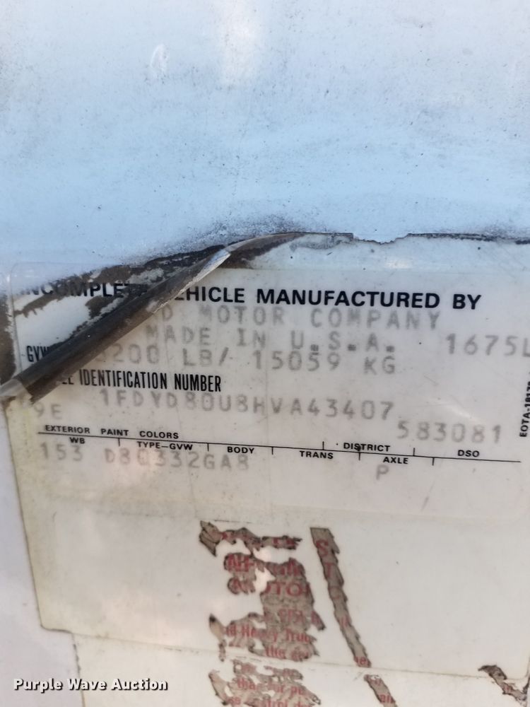 image for item AF9910 1987 Ford 8000  water truck