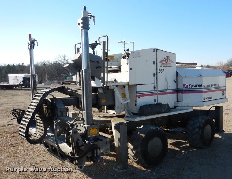 image for item AF9914 Somero S160  screed