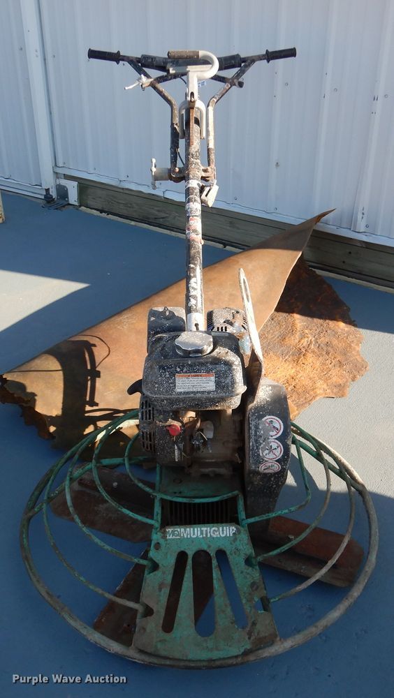 image for item AF9918 Multiquip trowel