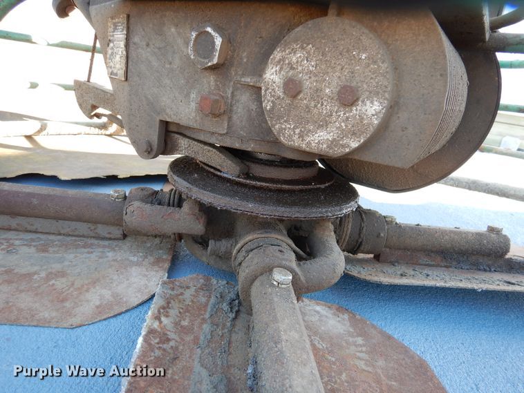 image for item AF9918 Multiquip trowel