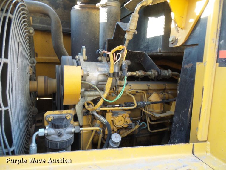 image for item DC2858 1998 Caterpillar 953C  track loader