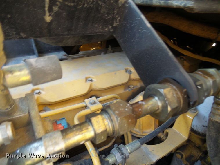 image for item DC2858 1998 Caterpillar 953C  track loader