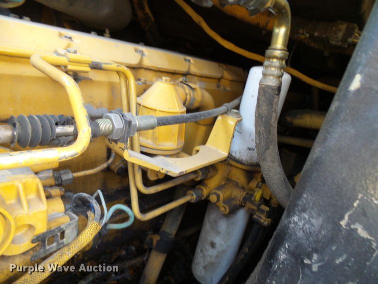 image for item DC2858 1998 Caterpillar 953C  track loader