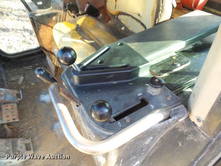 image for item DC2858 1998 Caterpillar 953C  track loader