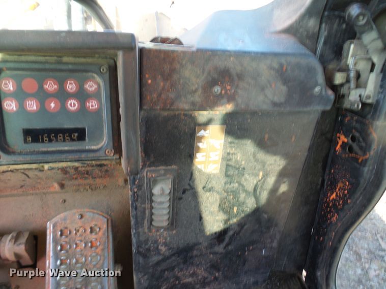 image for item DC2858 1998 Caterpillar 953C  track loader