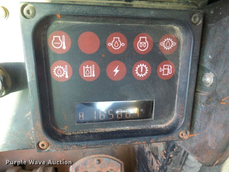 image for item DC2858 1998 Caterpillar 953C  track loader