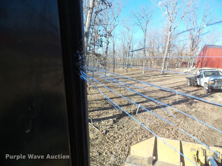 image for item DC2858 1998 Caterpillar 953C  track loader