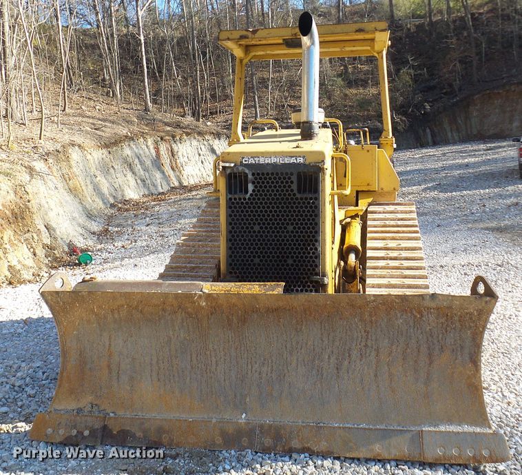 image for item DC2859 1986 Caterpillar D4H  dozer