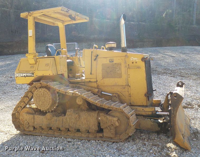 image for item DC2859 1986 Caterpillar D4H  dozer