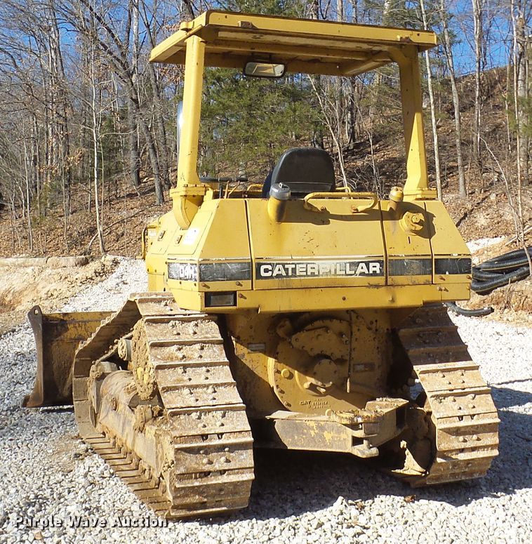 image for item DC2859 1986 Caterpillar D4H  dozer