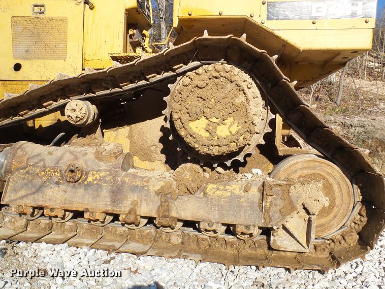 image for item DC2859 1986 Caterpillar D4H  dozer