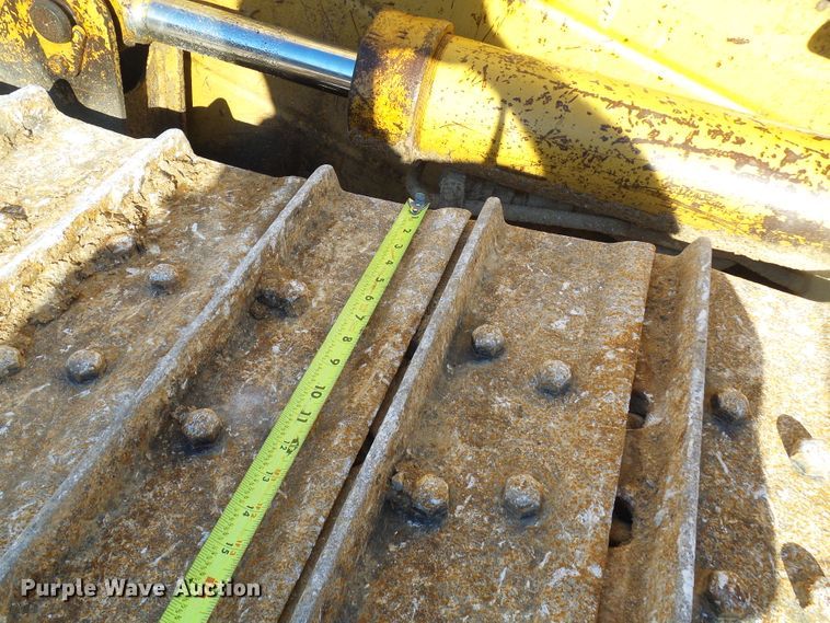 image for item DC2859 1986 Caterpillar D4H  dozer