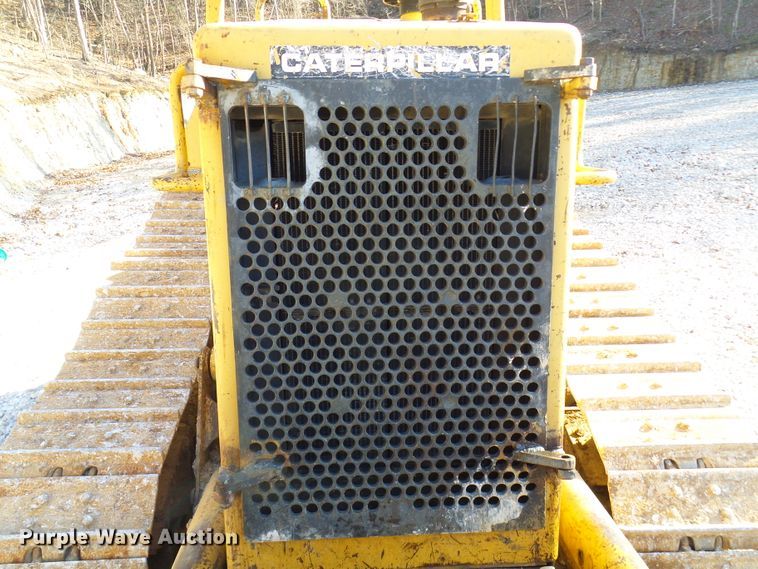 image for item DC2859 1986 Caterpillar D4H  dozer
