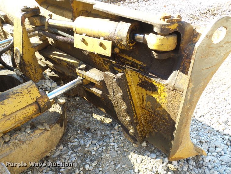 image for item DC2859 1986 Caterpillar D4H  dozer