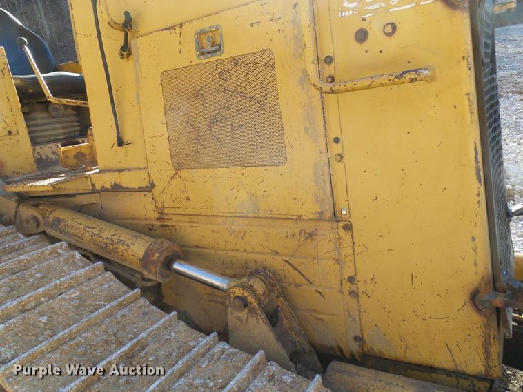 image for item DC2859 1986 Caterpillar D4H  dozer