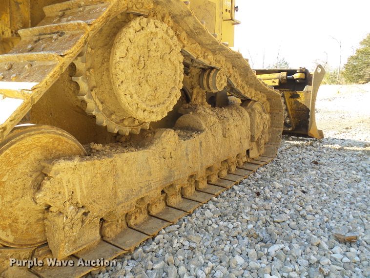 image for item DC2859 1986 Caterpillar D4H  dozer