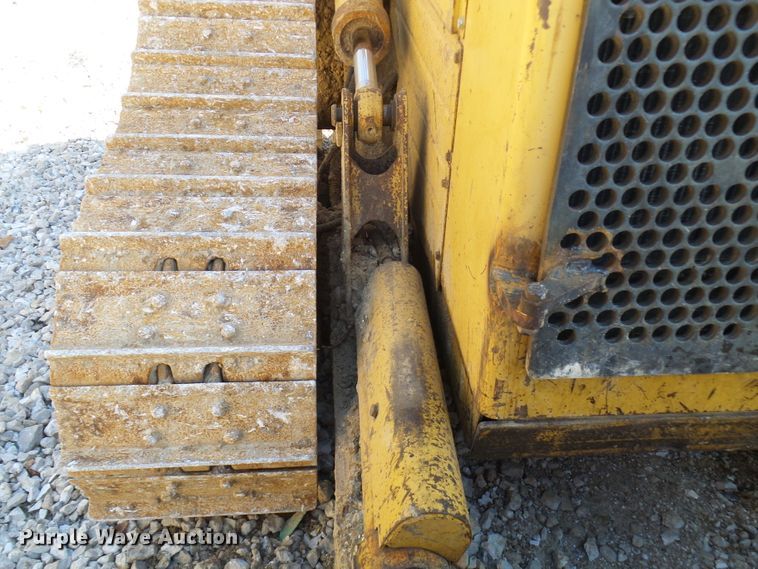 image for item DC2859 1986 Caterpillar D4H  dozer
