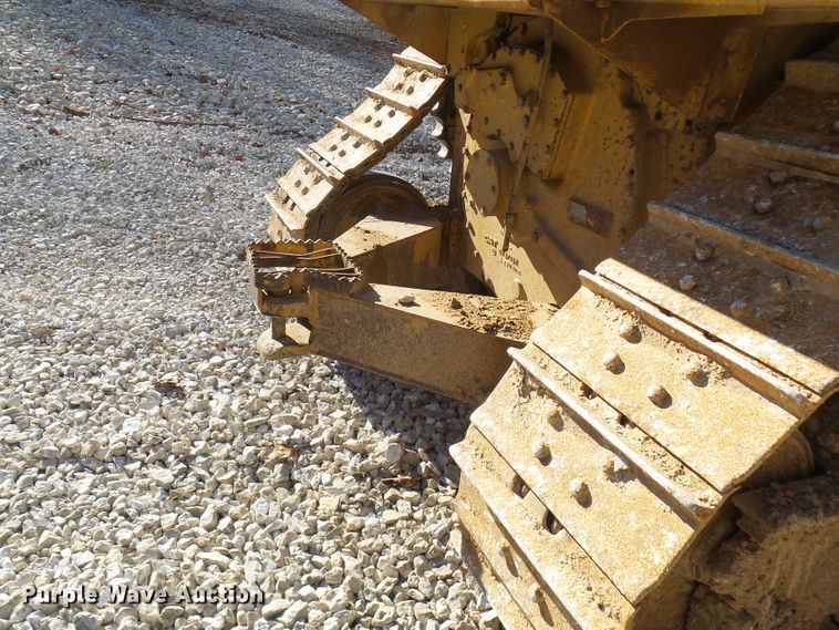 image for item DC2859 1986 Caterpillar D4H  dozer